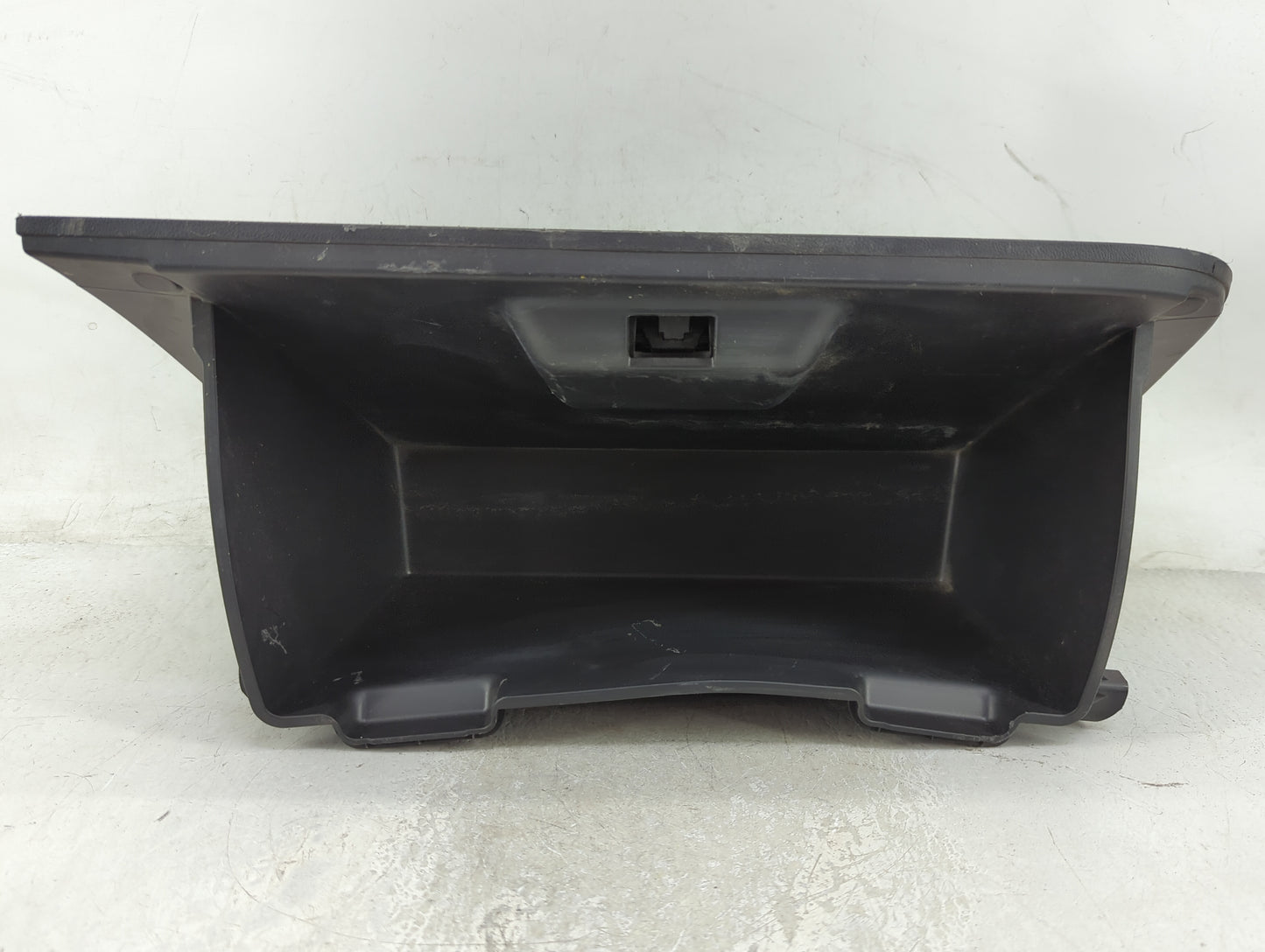 2020 Buick Encore Gx Passenger Glove Box Door Storage Compartment - Oemusedautoparts1.com