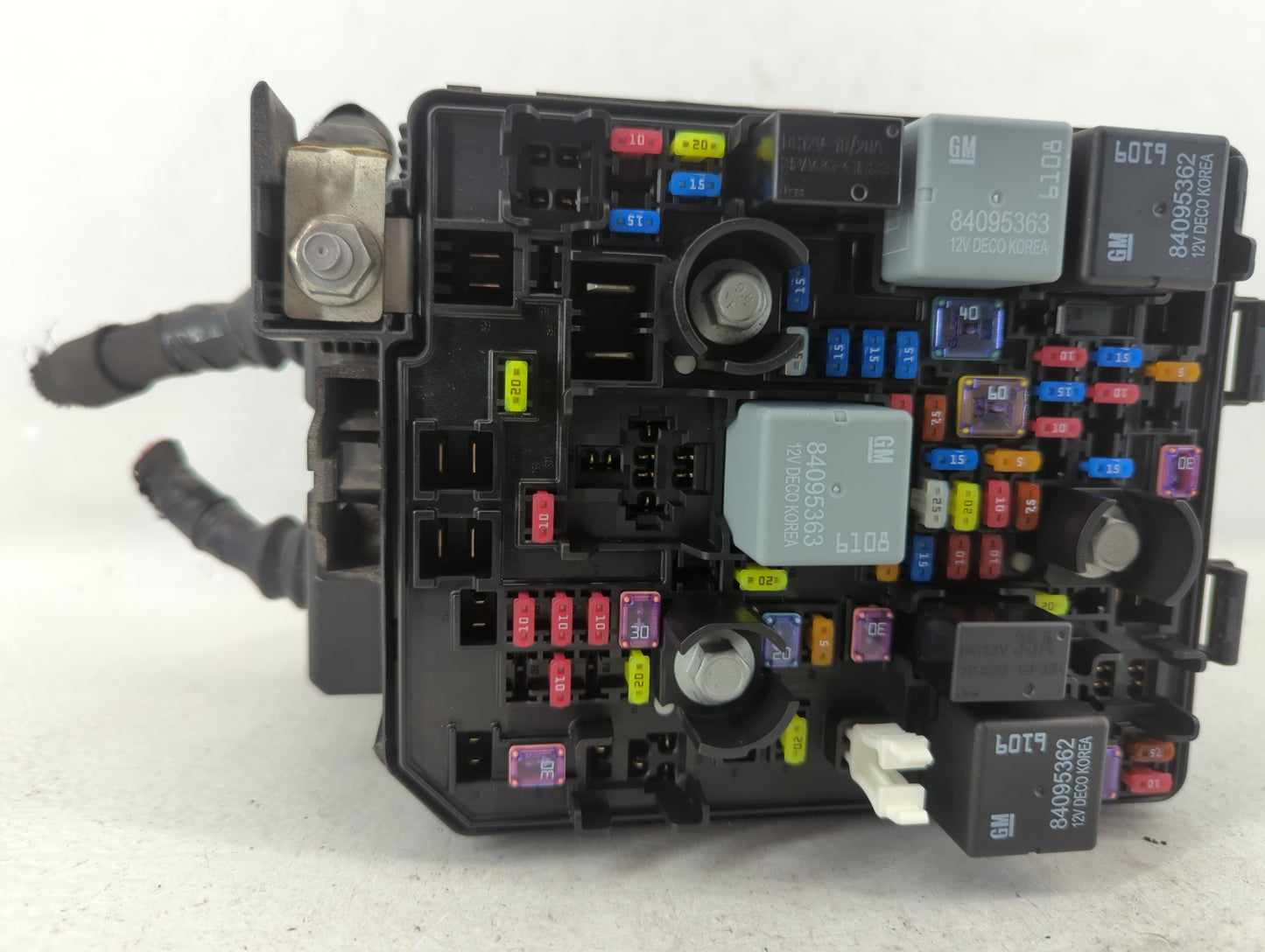 2020-2021 Buick Encore Gx Fusebox Fuse Box Panel Relay Module P/N:42745056 Fits Fits 2020 2021 2022 OEM Used Auto Parts - Oe