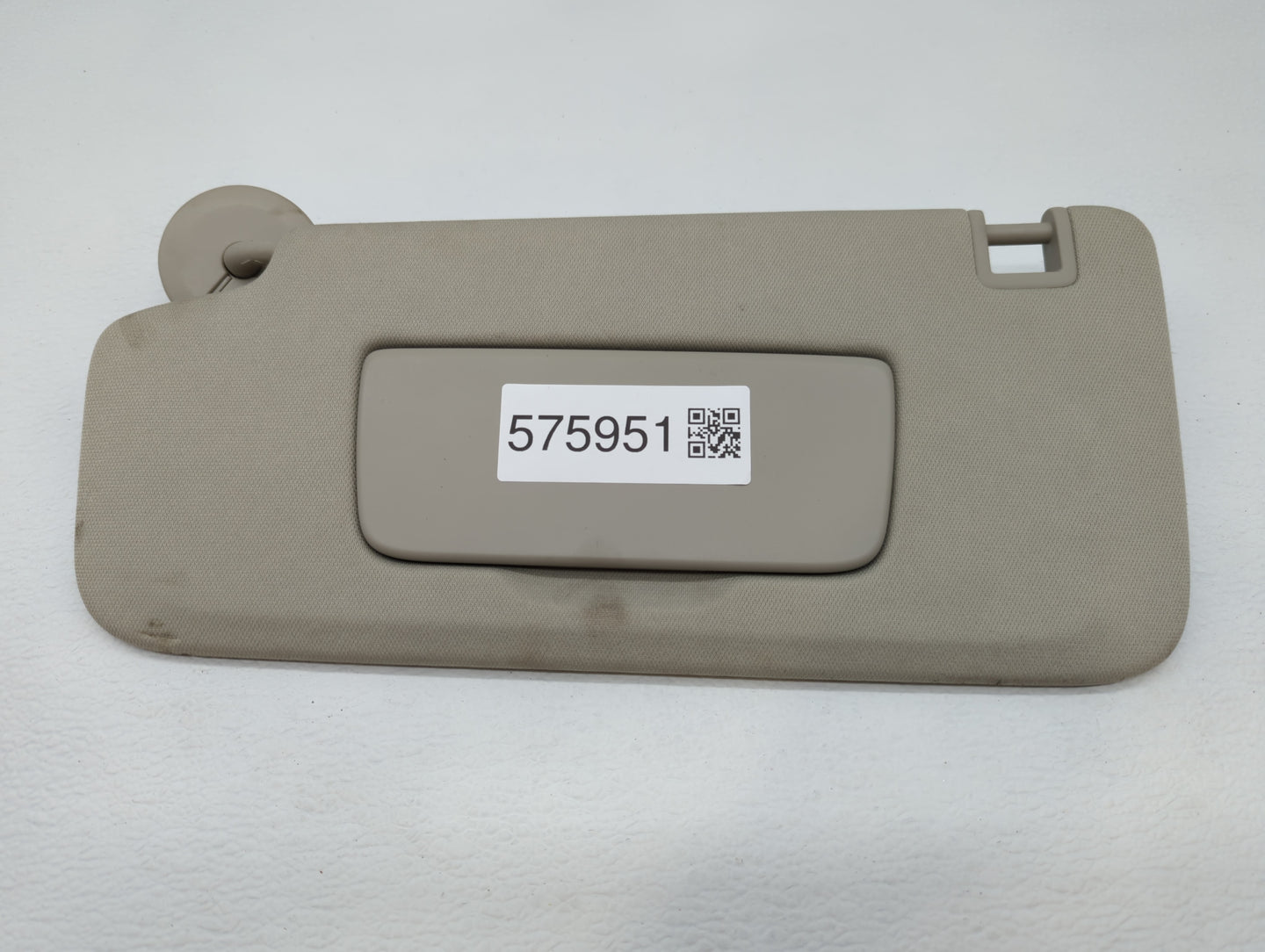 2020-2021 Buick Encore Gx Sun Visor Shade Replacement Driver Left Mirror Fits Fits 2020 2021 OEM Used Auto Parts - Oemusedau