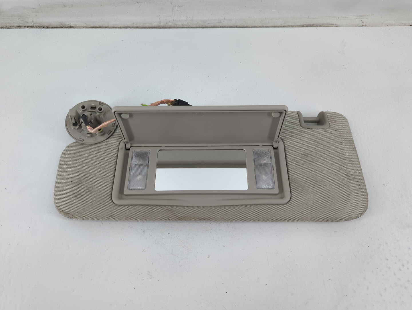 2016-2020 Buick Envision Sun Visor Shade Replacement Driver Left Mirror Fits Fits 2016 2017 2018 2019 2020 OEM Used Auto Par