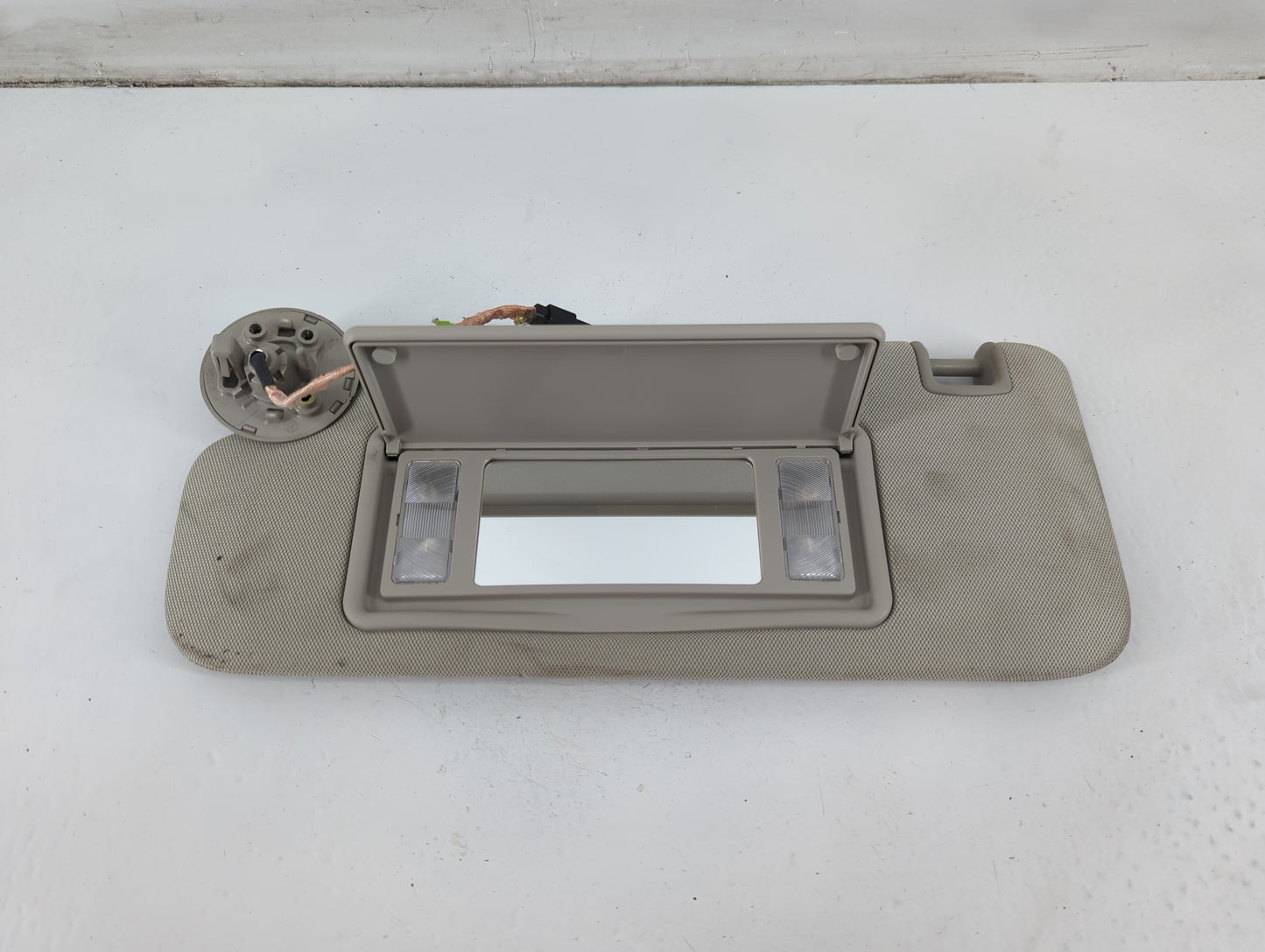 2016-2020 Buick Envision Sun Visor Shade Replacement Driver Left Mirror Fits Fits 2016 2017 2018 2019 2020 OEM Used Auto Par