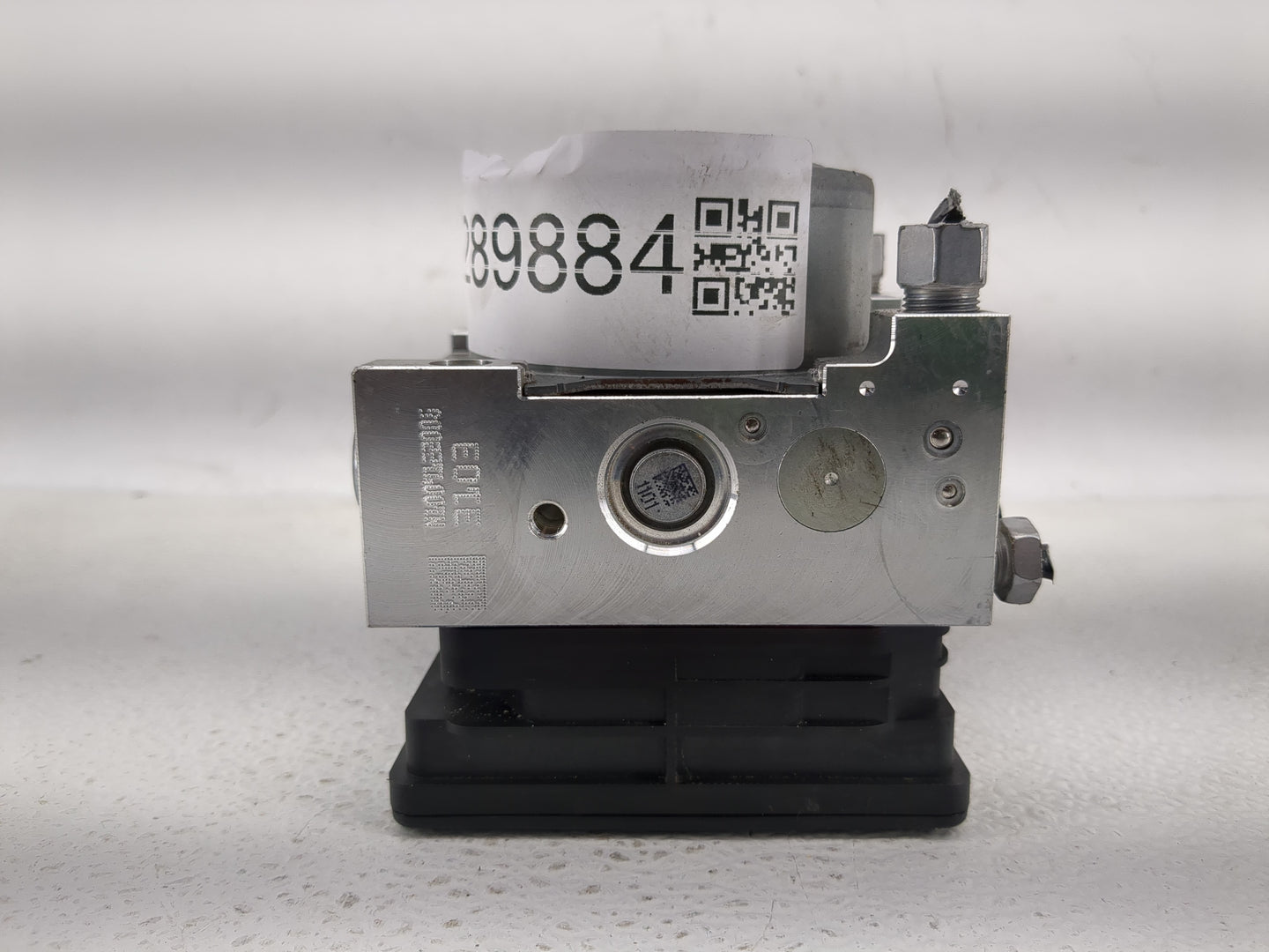 2020 Buick Envision ABS Pump Control Module Replacement P/N:84825098 Fits OEM Used Auto Parts - Oemusedautoparts1.com