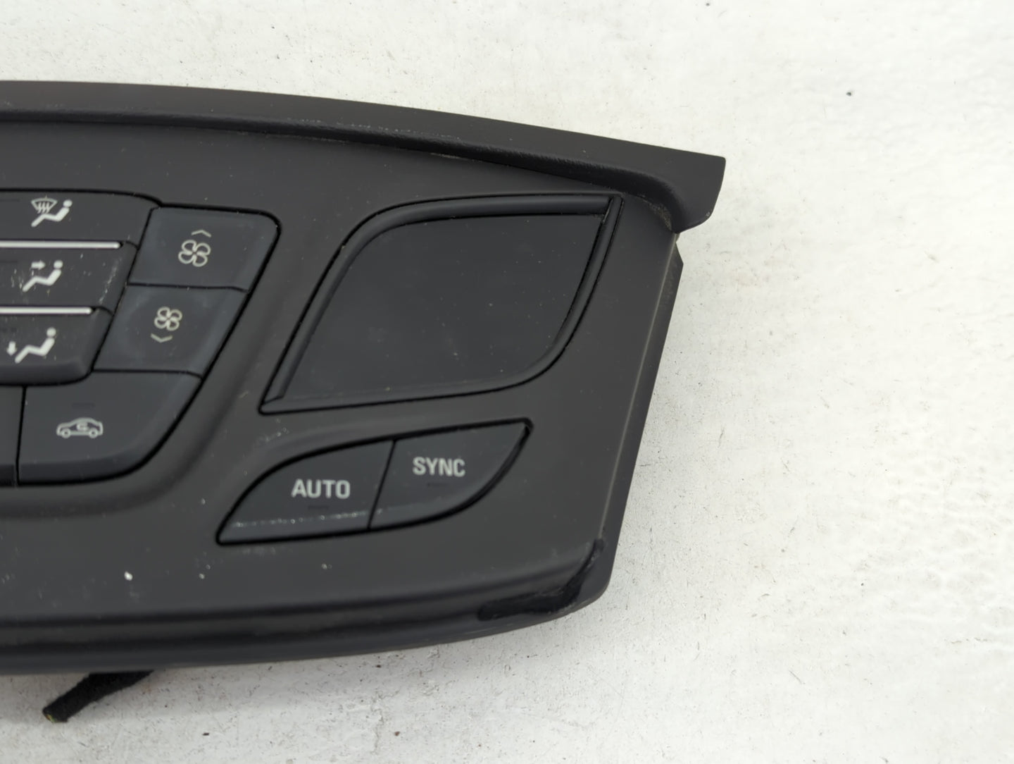 2016-2020 Buick Envision Climate Control Module Temperature AC/Heater Replacement P/N:84443701 13598833 Fits OEM Used Auto P