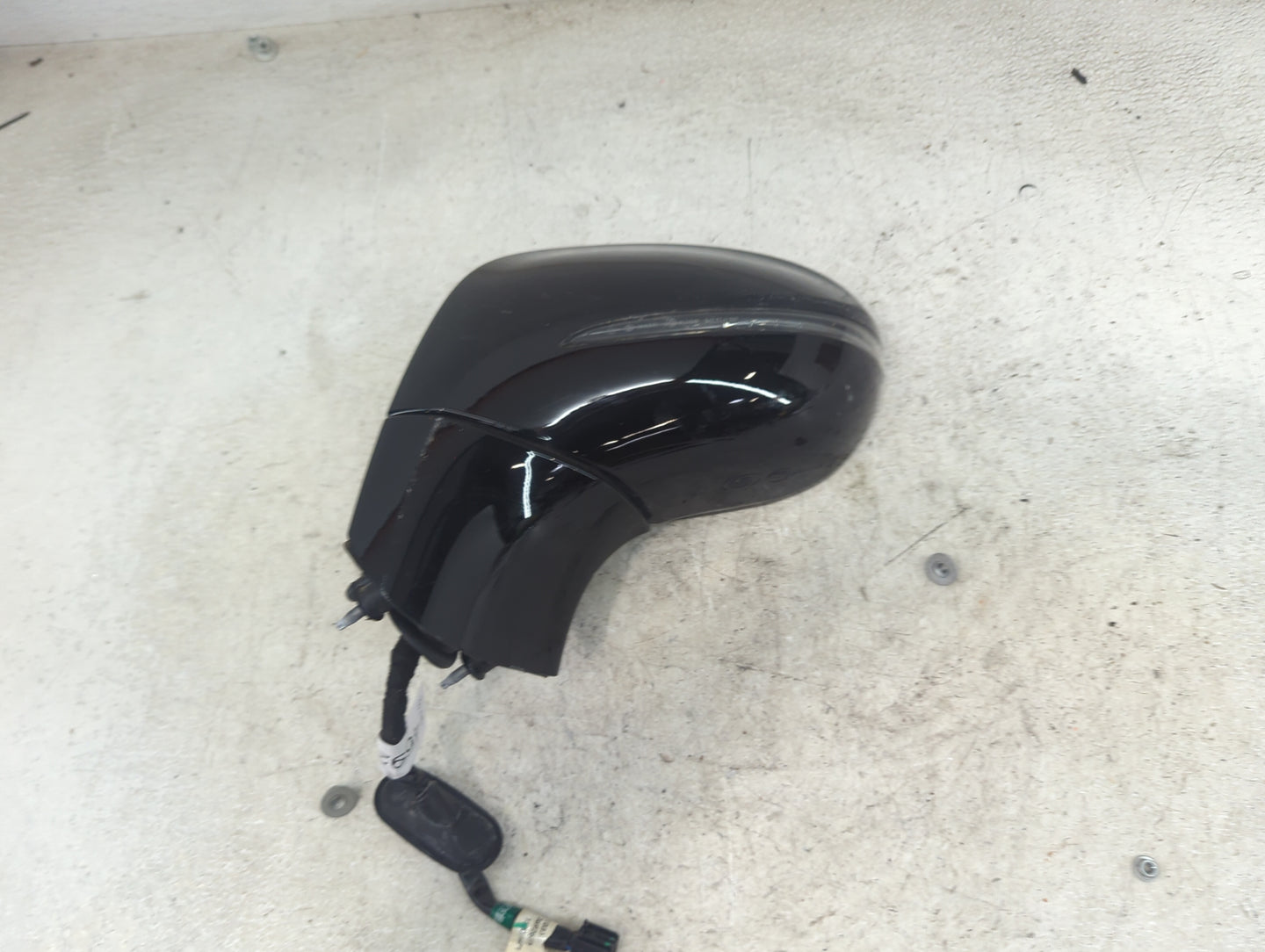 2017-2020 Buick Envision Driver Side View Mirror - Left Door Mirror OEM Used - Oemusedautoparts1.com