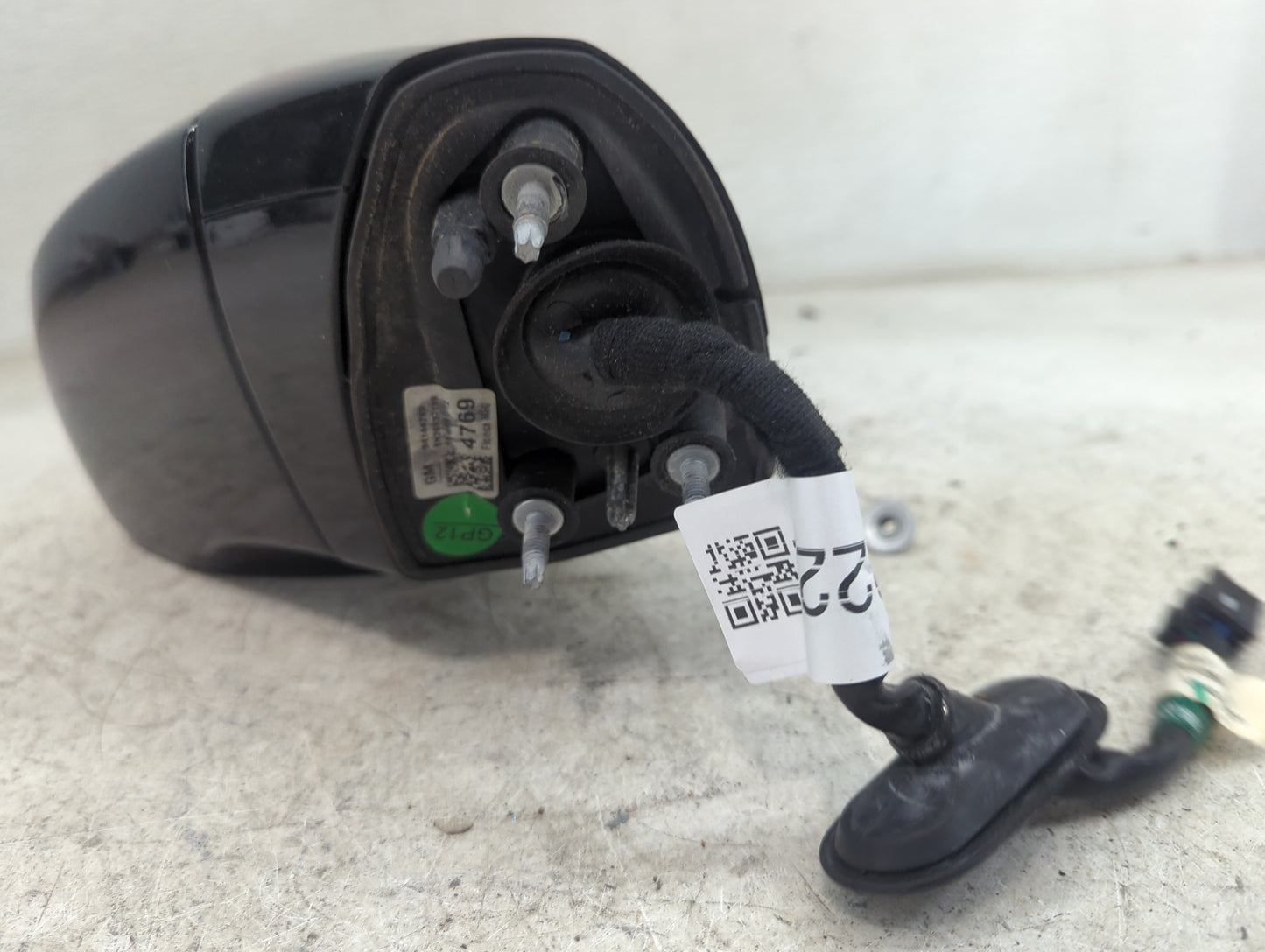 2017-2020 Buick Envision Driver Side View Mirror - Left Door Mirror OEM Used - Oemusedautoparts1.com