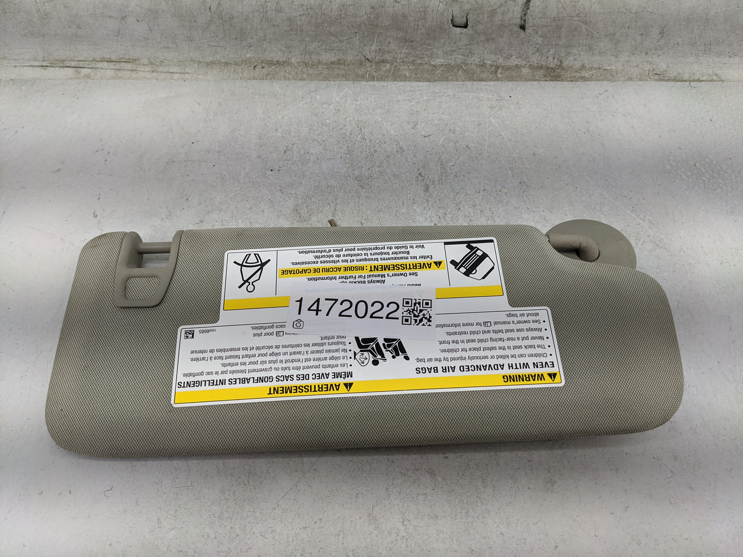 2016-2020 Buick Envision Sun Visor Shade Replacement Driver Left Mirror Fits Fits 2016 2017 2018 2019 2020 OEM Used Auto Par