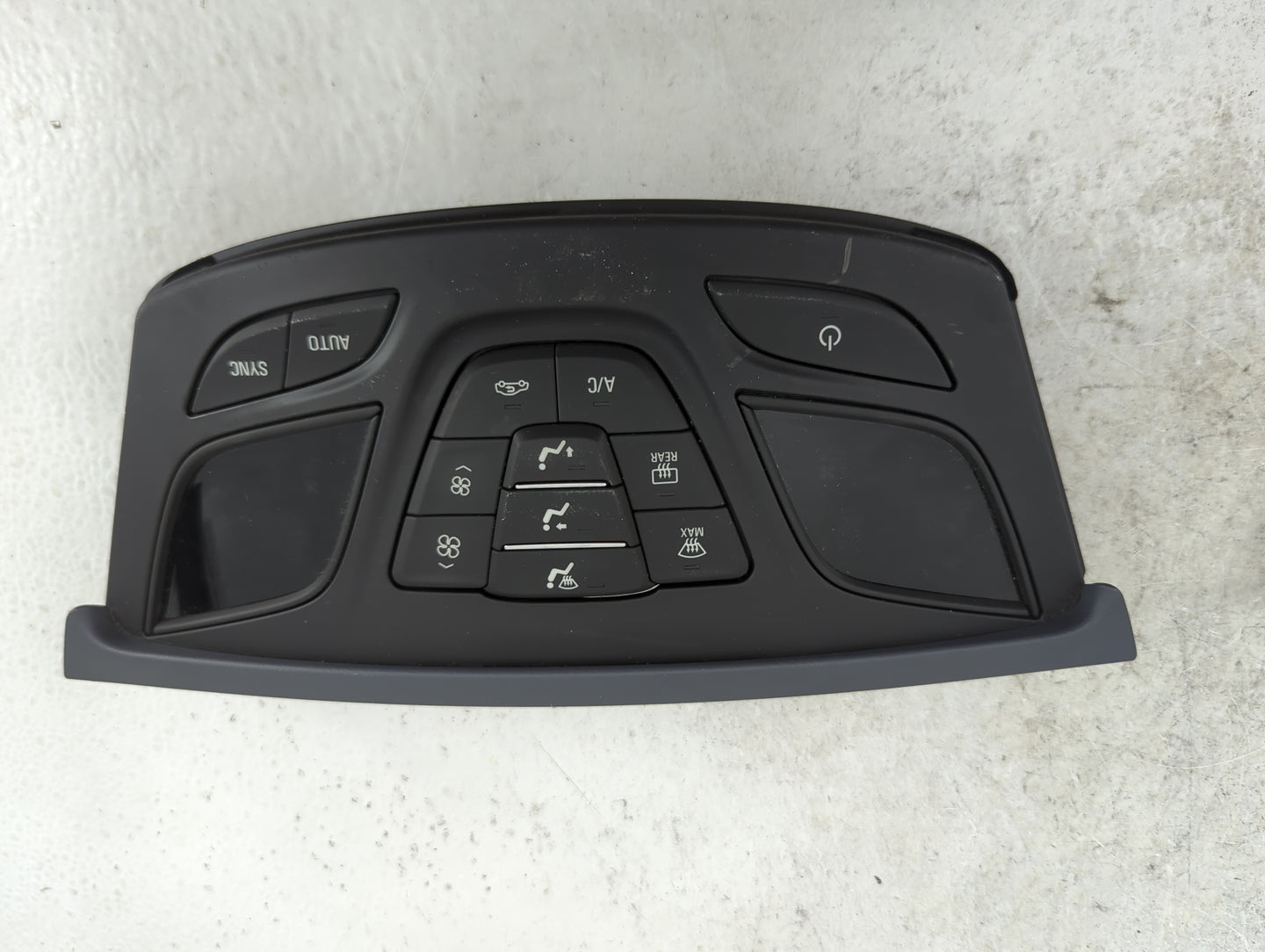 2016-2020 Buick Envision Climate Control Module Temperature AC/Heater Replacement P/N:84443701 7370200000000X Fits OEM Used 