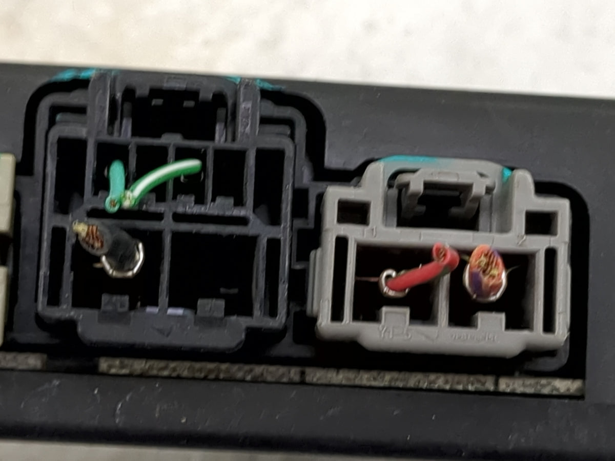 2016-2020 Buick Envision Seat Control Module 13526423 - Oemusedautoparts1.com