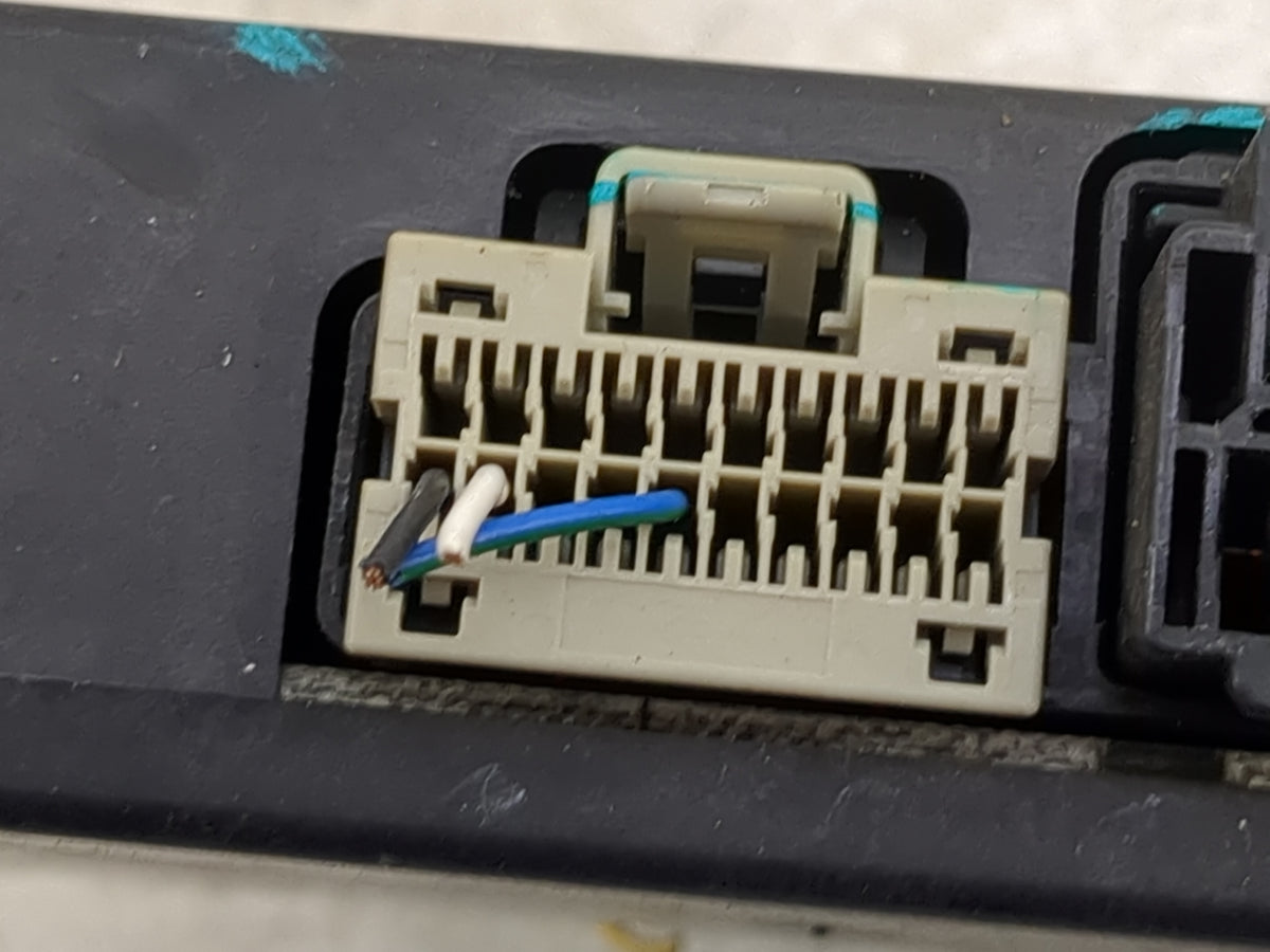 2016-2020 Buick Envision Seat Control Module 13526423 - Oemusedautoparts1.com