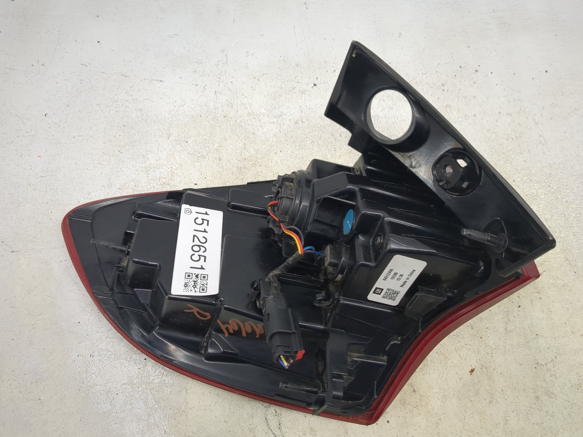 2019-2020 Buick Envision Tail Light Assembly Passenger Right OEM P/N:84512456 Fits Fits 2019 2020 OEM Used Auto Parts - Oemu