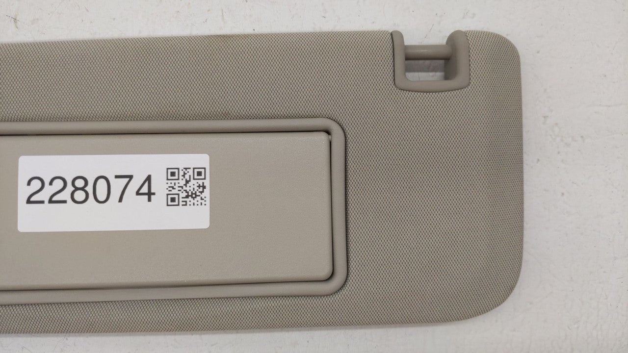 2016-2018 Buick Envision Sun Visor Shade Replacement Driver Left Mirror Fits Fits 2016 2017 2018 OEM Used Auto Parts - Oemus