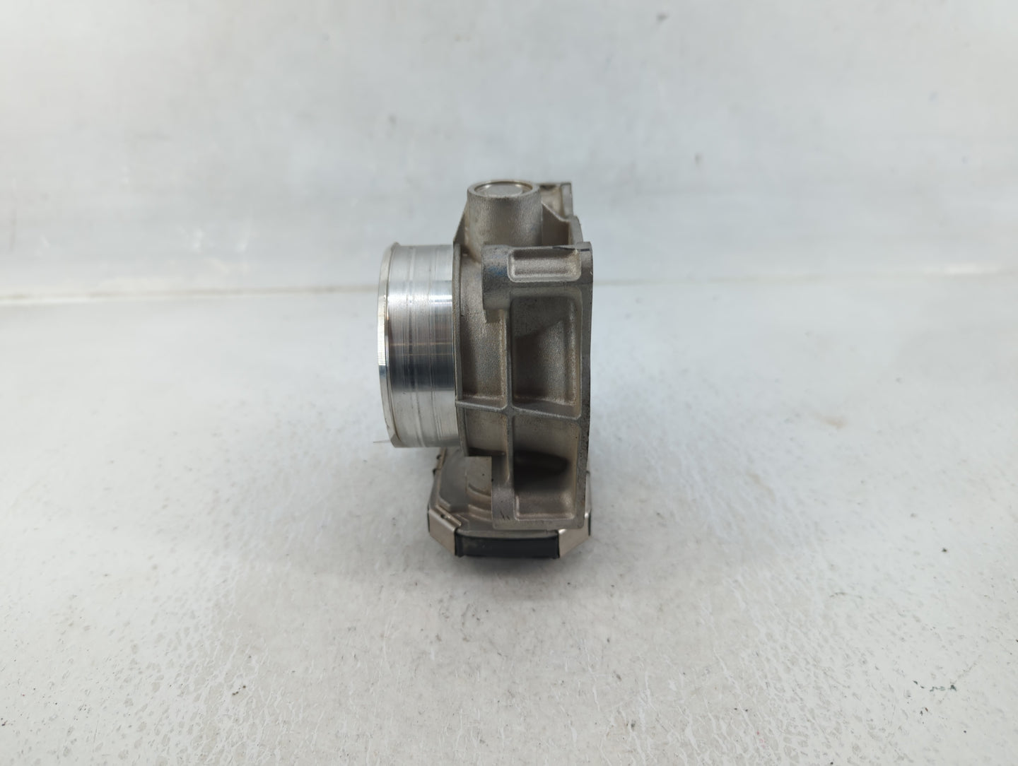 2017-2020 Buick Envision Throttle Body P/N:12670839AA Fits Fits 2013 2014 2015 2017 2018 2019 2020 OEM Used Auto Parts - Oem