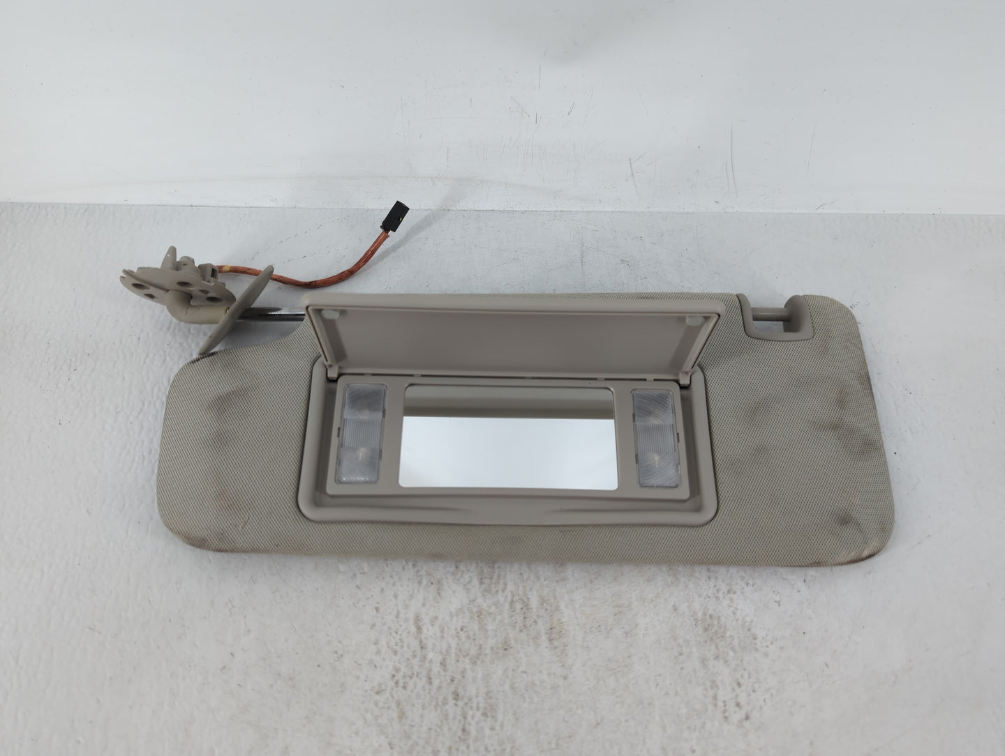 2016-2020 Buick Envision Sun Visor Shade Replacement Driver Left Mirror Fits Fits 2016 2017 2018 2019 2020 OEM Used Auto Par