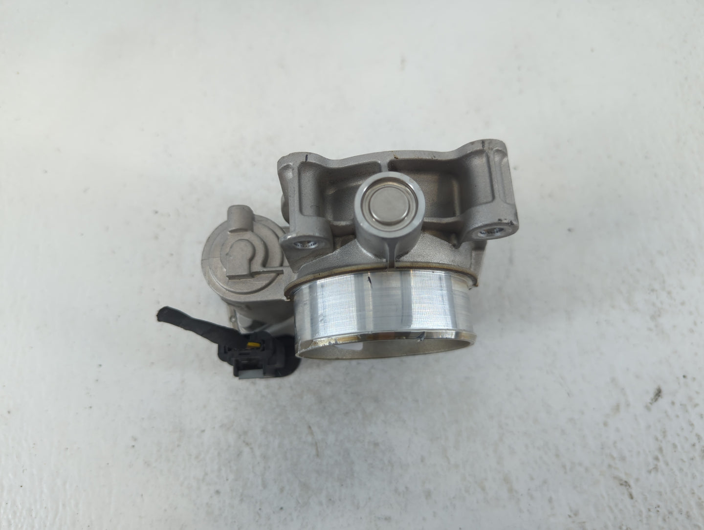 2017-2020 Buick Envision Throttle Body P/N:12670839AA Fits Fits 2013 2014 2015 2017 2018 2019 2020 OEM Used Auto Parts - Oem