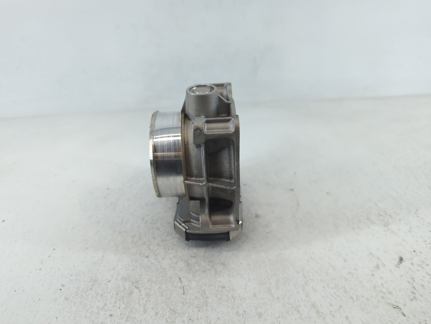 2017-2020 Buick Envision Throttle Body P/N:12670839AA Fits Fits 2013 2014 2015 2017 2018 2019 2020 OEM Used Auto Parts - Oem