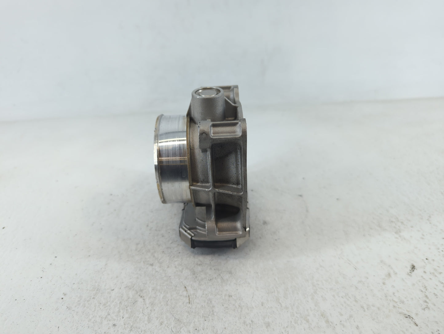 2017-2020 Buick Envision Throttle Body P/N:12670839AA Fits Fits 2013 2014 2015 2017 2018 2019 2020 OEM Used Auto Parts - Oem