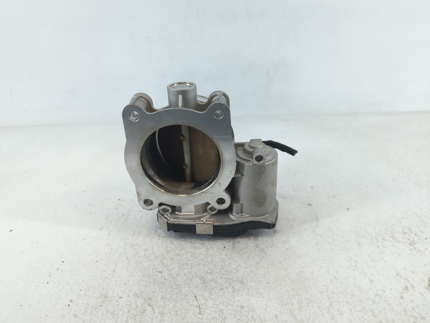 2017-2020 Buick Envision Throttle Body P/N:12670839AA Fits Fits 2013 2014 2015 2017 2018 2019 2020 OEM Used Auto Parts - Oem