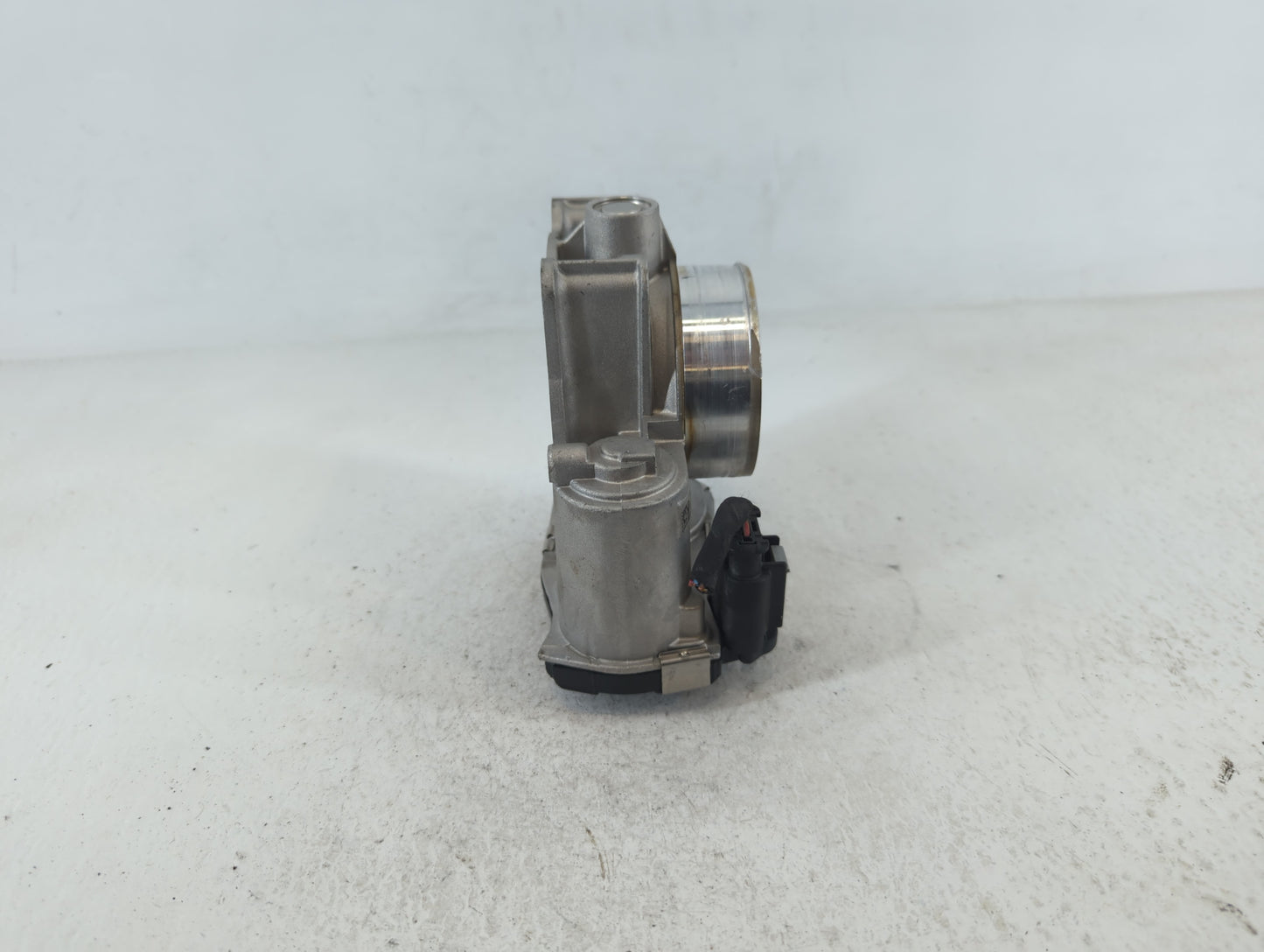 2017-2020 Buick Envision Throttle Body P/N:12670839AA Fits Fits 2013 2014 2015 2017 2018 2019 2020 OEM Used Auto Parts - Oem