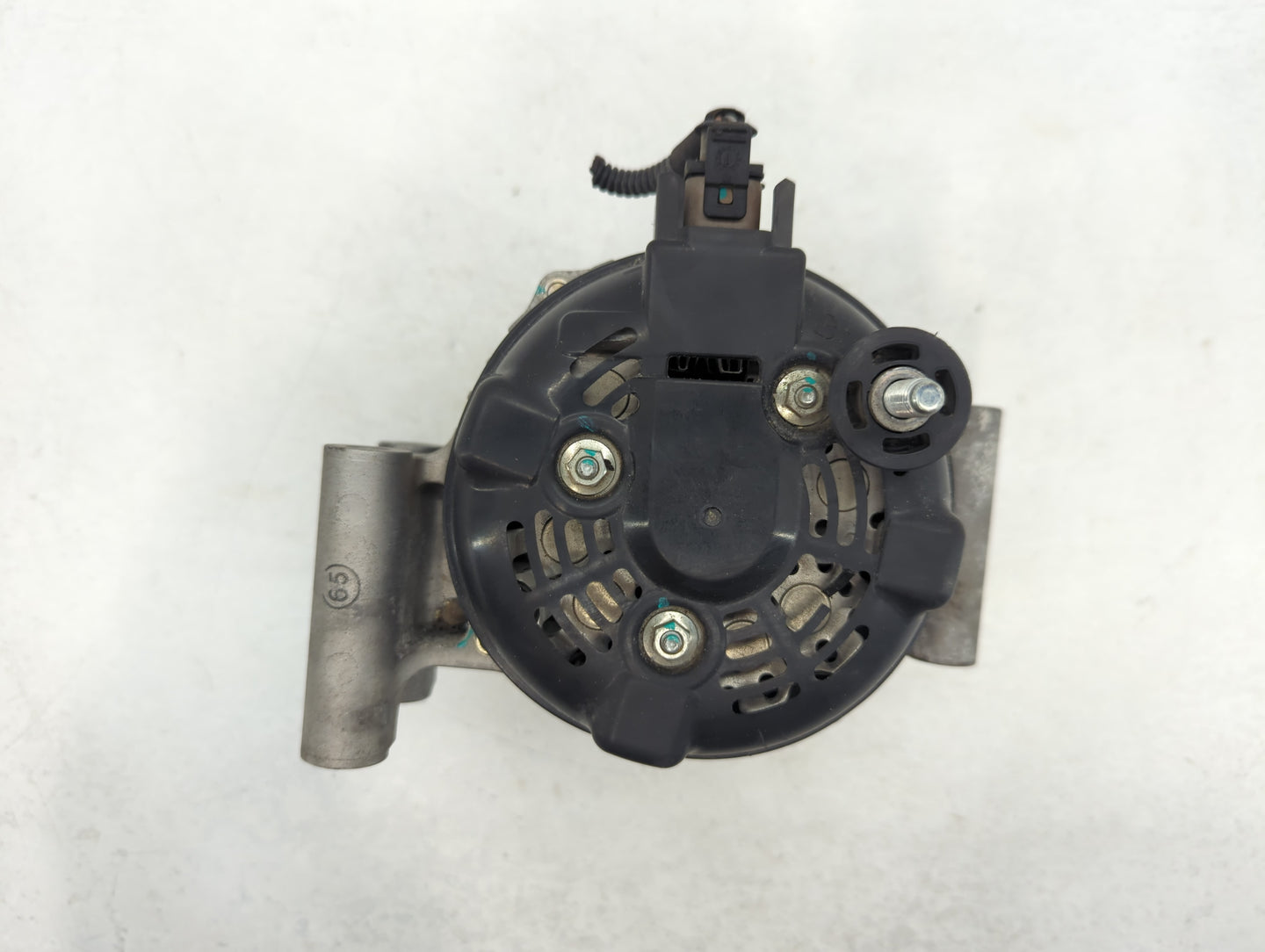 2016-2020 Buick Envision Alternator Replacement Generator Charging Assembly Engine OEM P/N:23286558 Fits OEM Used Auto Parts