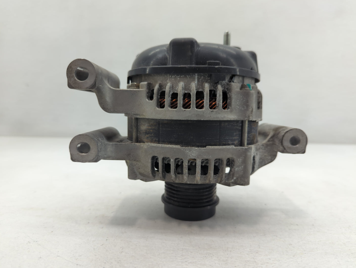 2016-2020 Buick Envision Alternator Replacement Generator Charging Assembly Engine OEM P/N:23286558 Fits OEM Used Auto Parts