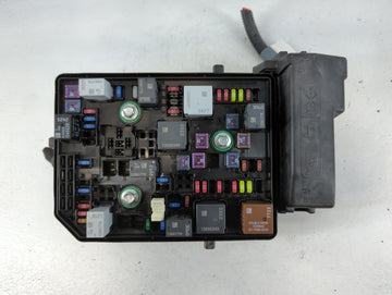 2016-2020 Buick Envision Fusebox Fuse Box Panel Relay Module P/N:84423753 Fits Fits 2016 2017 2018 2019 2020 OEM Used Auto Parts