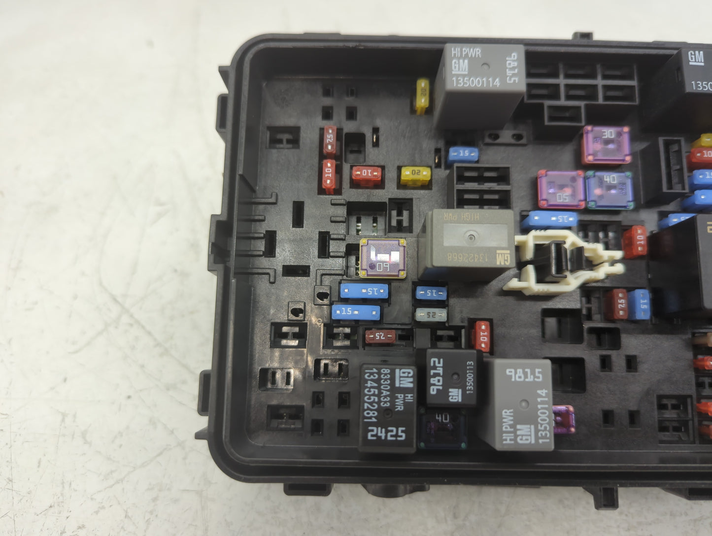 2020 Buick Regal Fusebox Fuse Box Panel Relay Module P/N:39116633_01 Fits OEM Used Auto Parts - Oemusedautoparts1.com