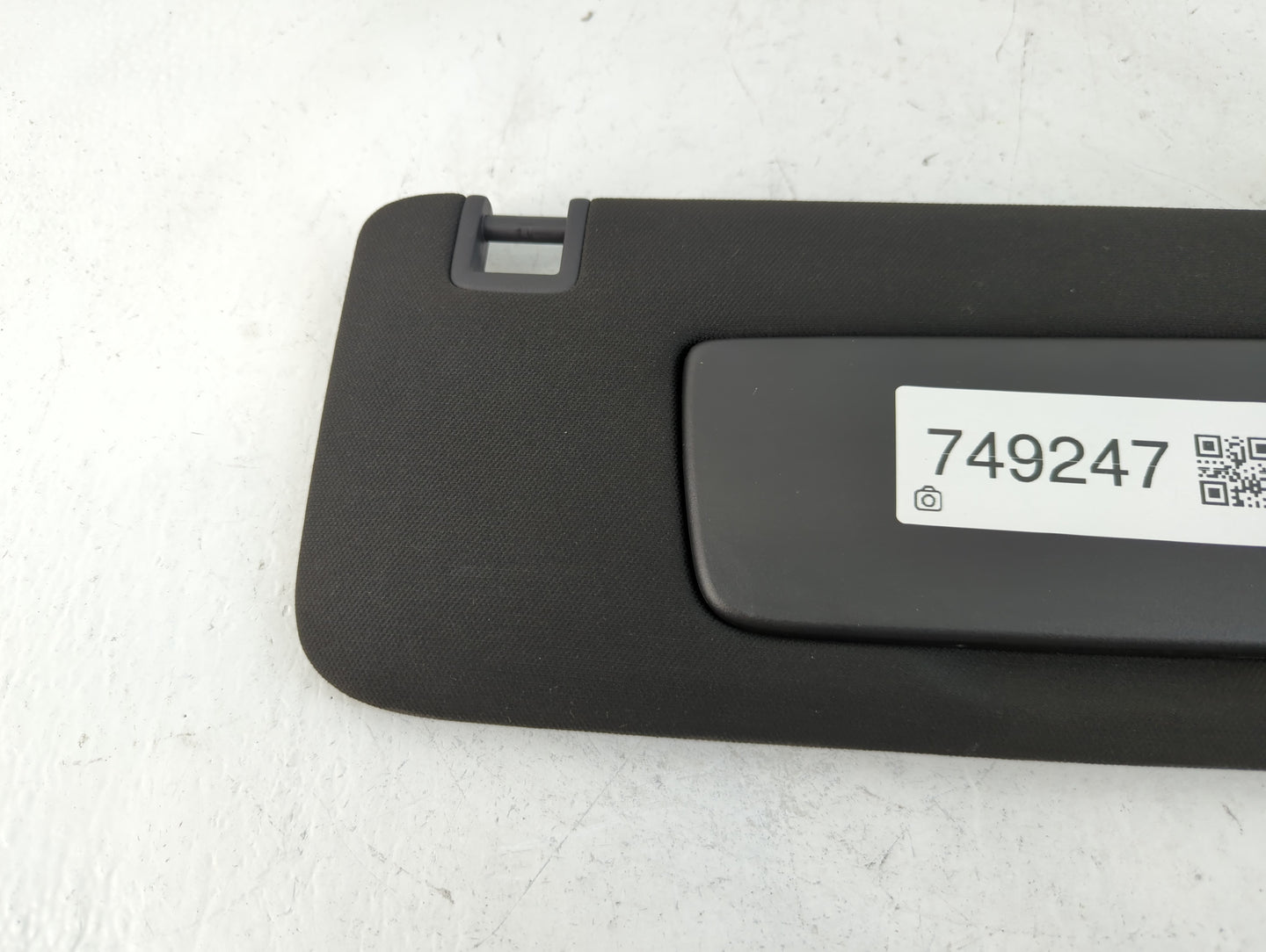 2020 Cadillac Ct4 Sun Visor Shade Replacement Passenger Right Mirror Fits OEM Used Auto Parts - Oemusedautoparts1.com