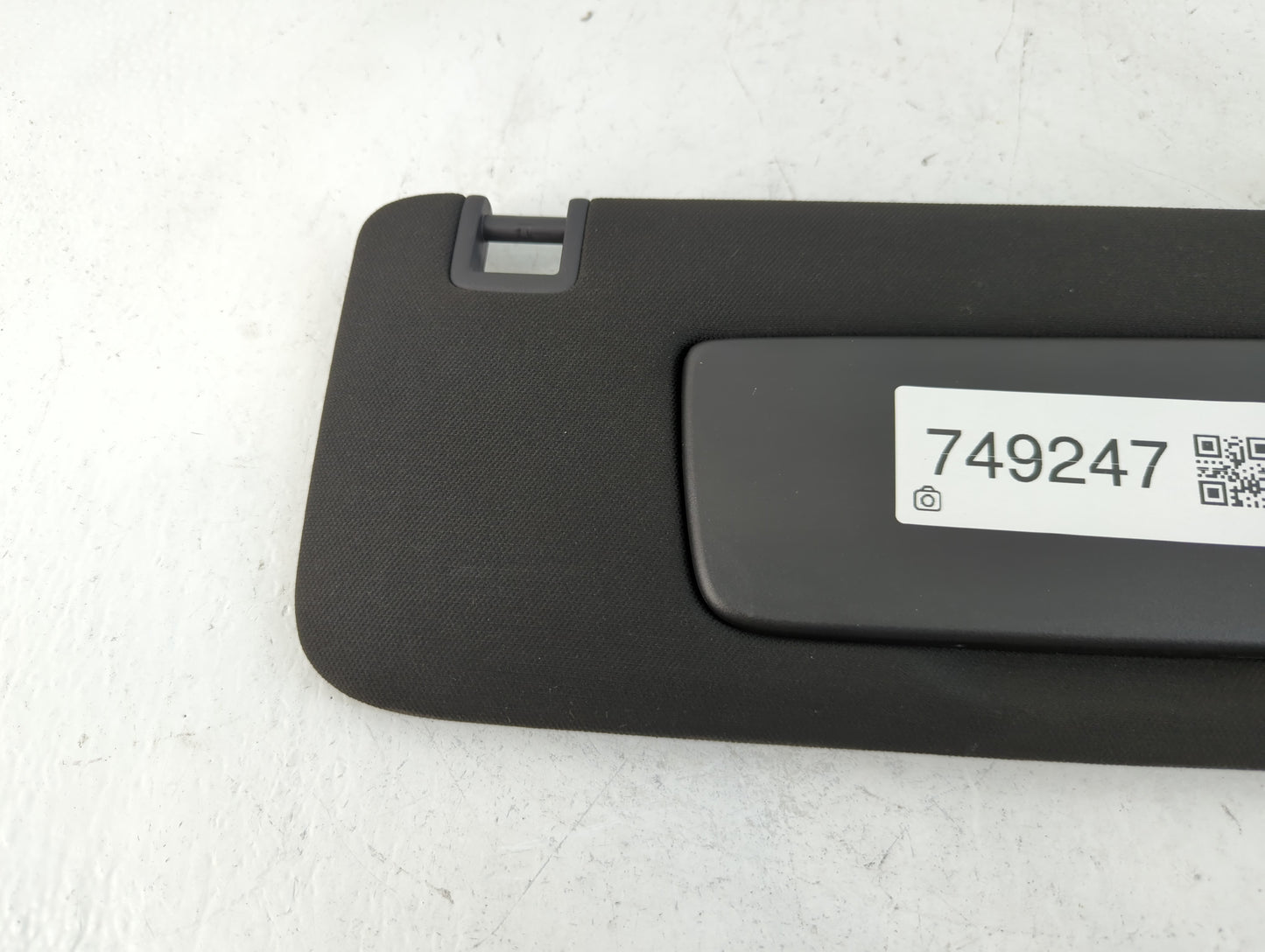 2020 Cadillac Ct4 Sun Visor Shade Replacement Passenger Right Mirror Fits OEM Used Auto Parts - Oemusedautoparts1.com