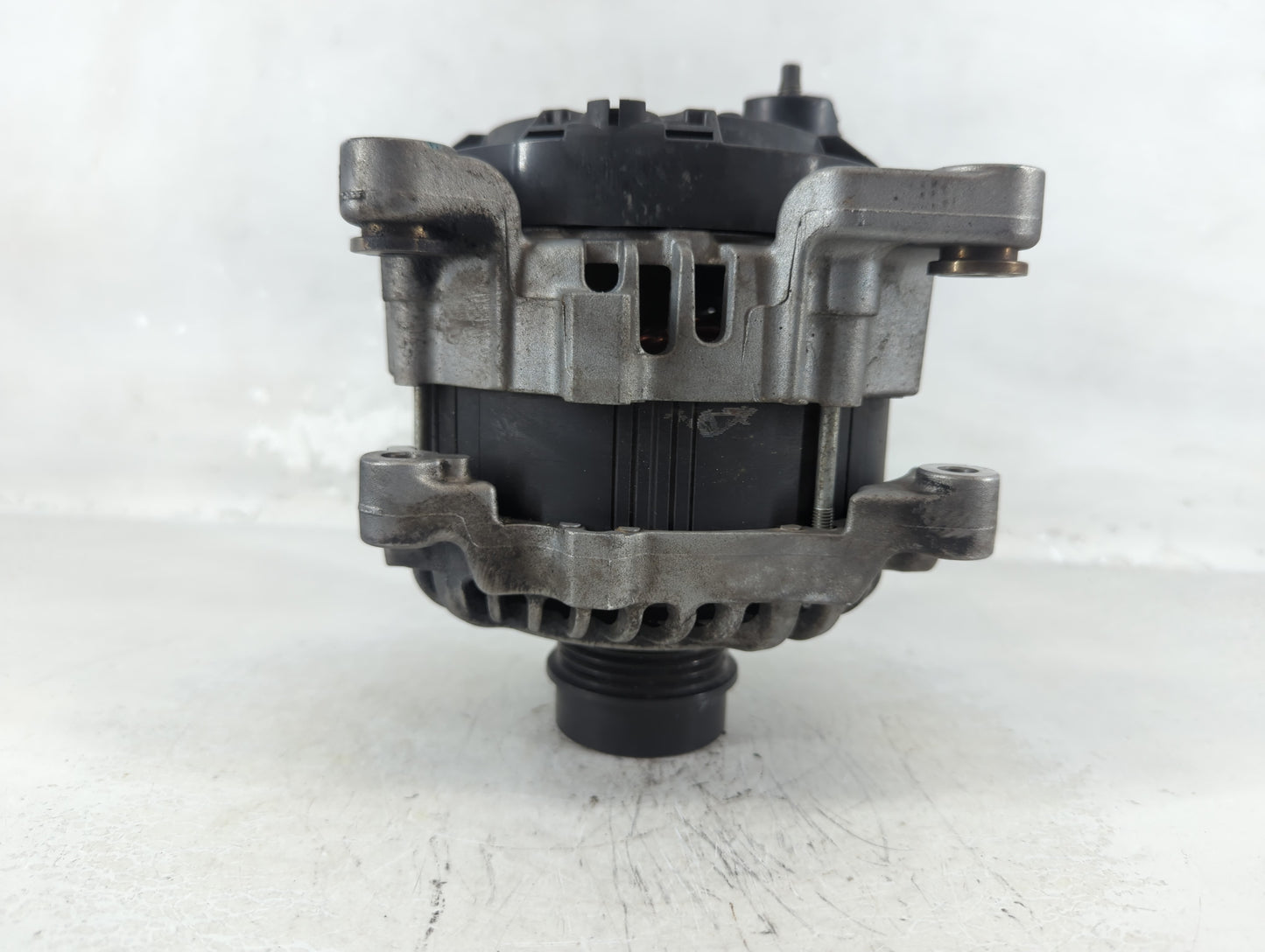 2020 Cadillac Ct5 Alternator Replacement Generator Charging Assembly Engine OEM P/N:13532887 Fits Fits 2019 2021 OEM Used Au