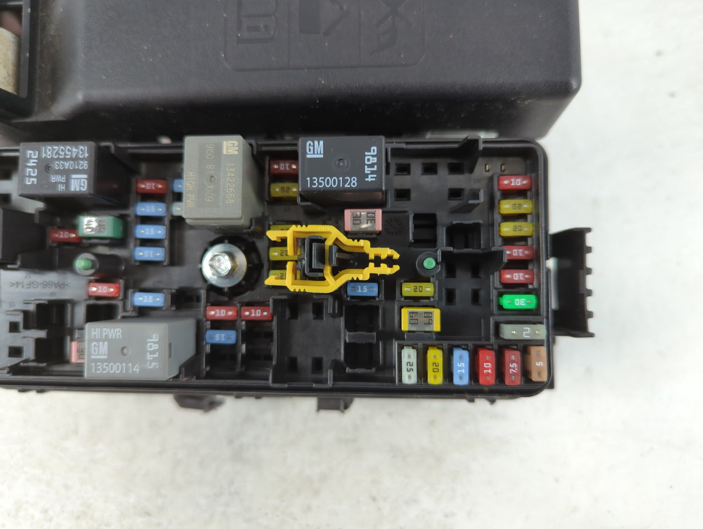 2020 Cadillac Ct5 Fusebox Fuse Box Panel Relay Module P/N:84780858 Fits OEM Used Auto Parts - Oemusedautoparts1.com