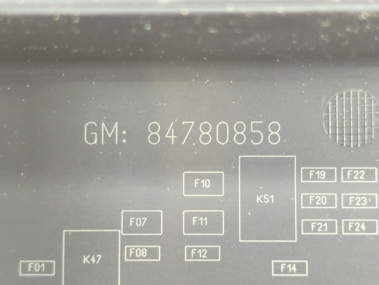 2020 Cadillac Ct5 Fusebox Fuse Box Panel Relay Module P/N:84780858 Fits OEM Used Auto Parts - Oemusedautoparts1.com