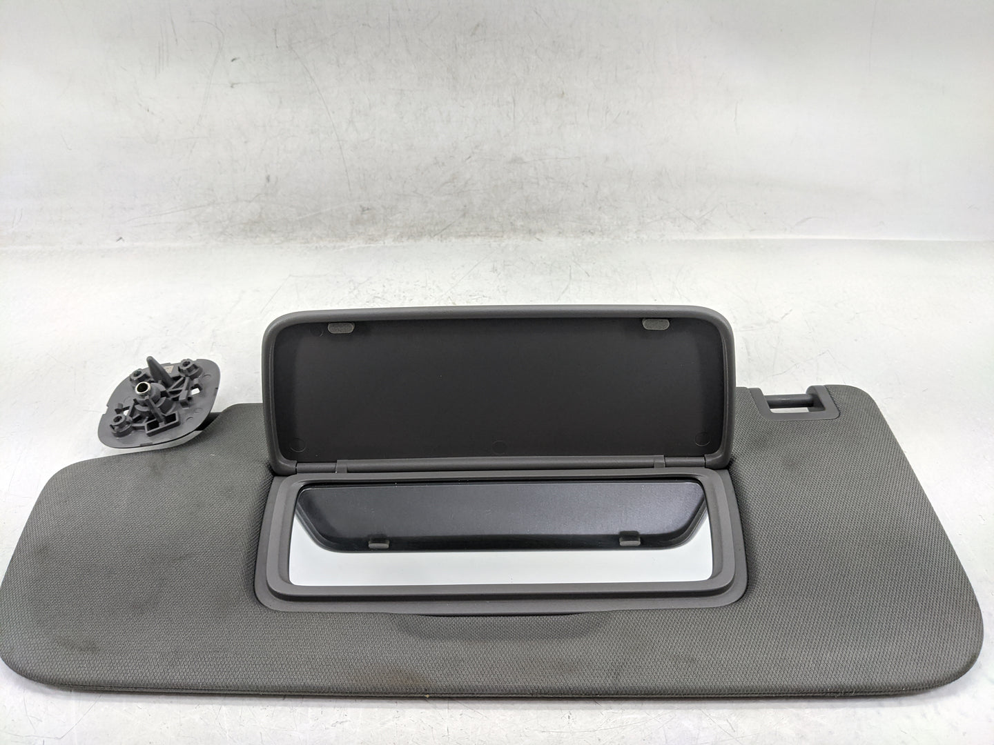 2020 Cadillac Ct5 Sun Visor Shade Replacement Driver Left Mirror Fits OEM Used Auto Parts - Oemusedautoparts1.com