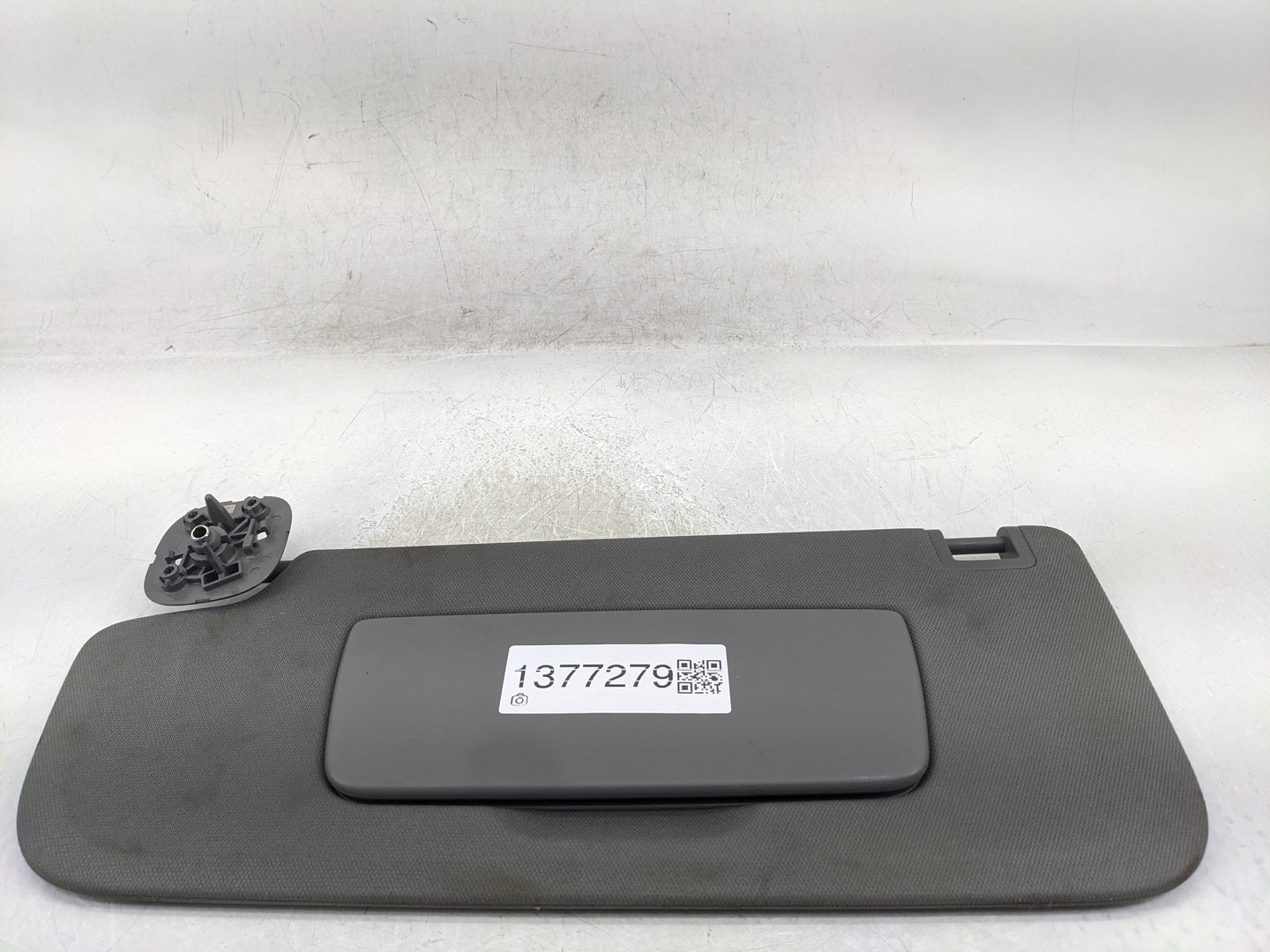 2020 Cadillac Ct5 Sun Visor Shade Replacement Driver Left Mirror Fits OEM Used Auto Parts - Oemusedautoparts1.com