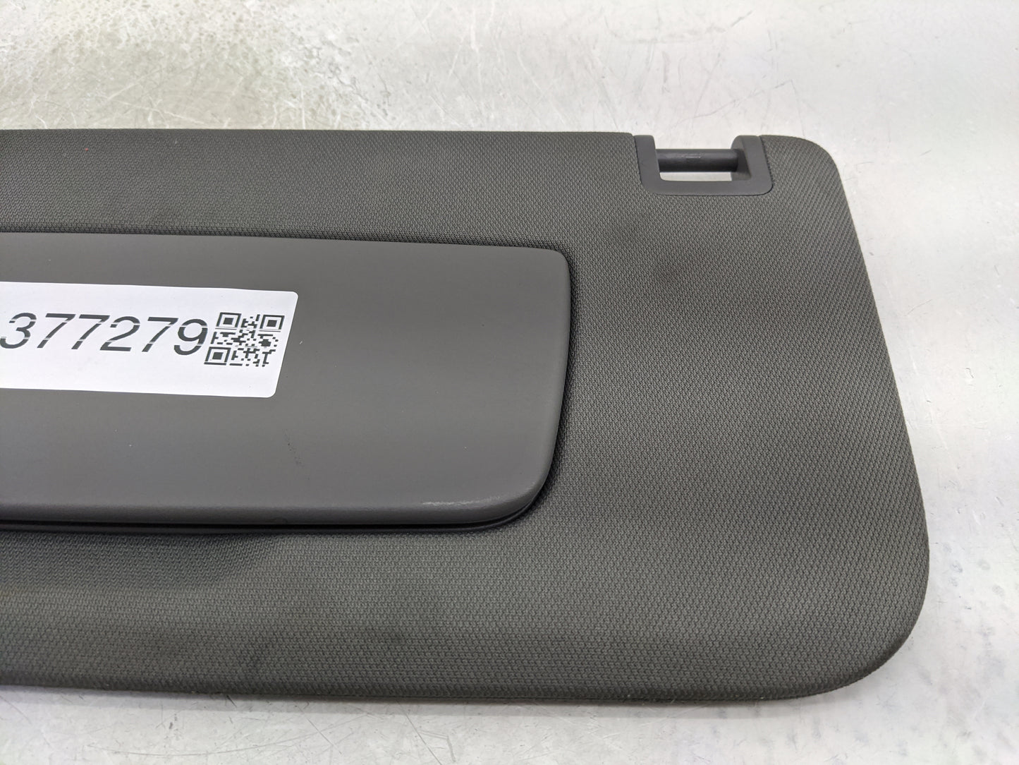 2020 Cadillac Ct5 Sun Visor Shade Replacement Driver Left Mirror Fits OEM Used Auto Parts - Oemusedautoparts1.com