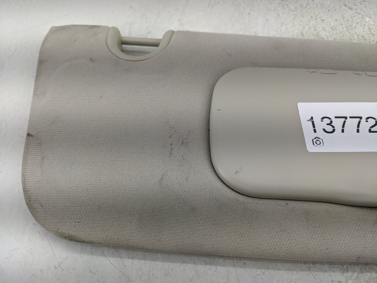 2020 Cadillac Ct5 Sun Visor Shade Replacement Passenger Right Mirror Fits OEM Used Auto Parts - Oemusedautoparts1.com