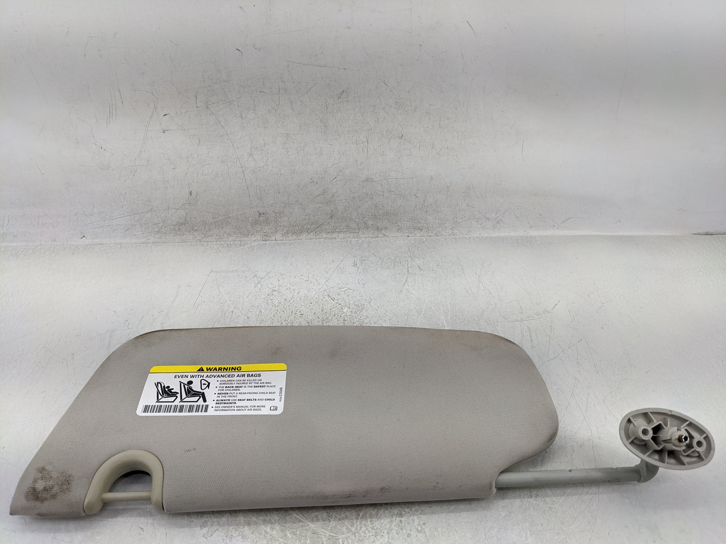 2020 Cadillac Ct5 Sun Visor Shade Replacement Passenger Right Mirror Fits OEM Used Auto Parts - Oemusedautoparts1.com