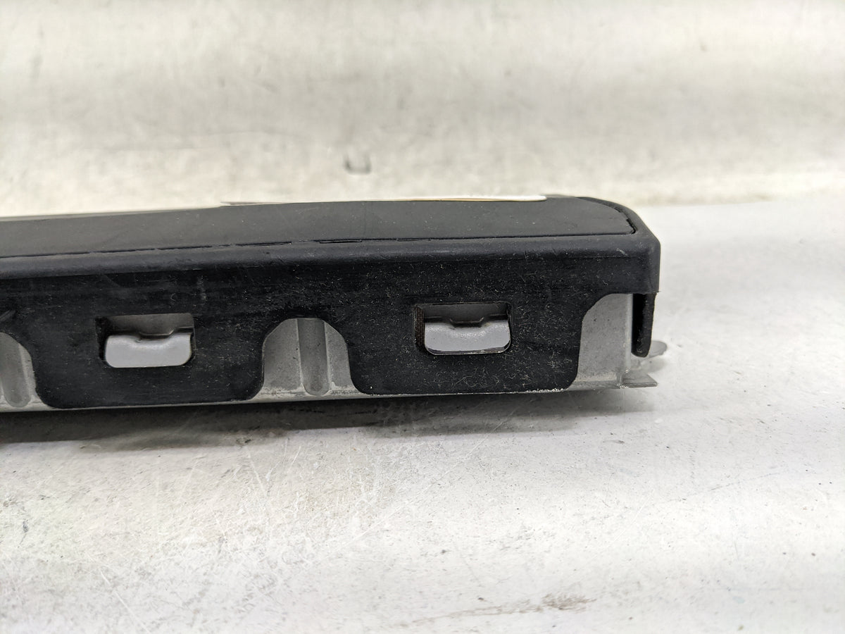 2016-2018 Cadillac Ct6 Air Bag Passenger Right Knee OEM P/N:22823445 23420286, TG11D06002, 0589-P1-000363 Fits Fits 2016 201