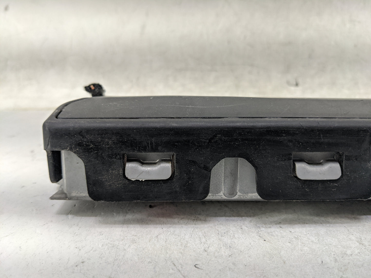 2016-2018 Cadillac Ct6 Air Bag Passenger Right Knee OEM P/N:22823445 23420286, TG11D06002, 0589-P1-000363 Fits Fits 2016 201