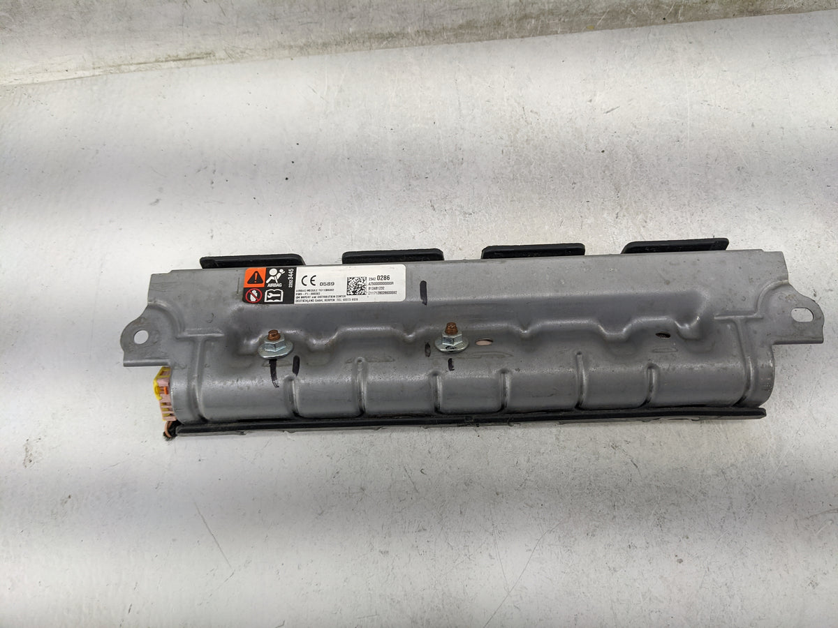 2016-2018 Cadillac Ct6 Air Bag Passenger Right Knee OEM P/N:22823445 23420286, TG11D06002, 0589-P1-000363 Fits Fits 2016 201