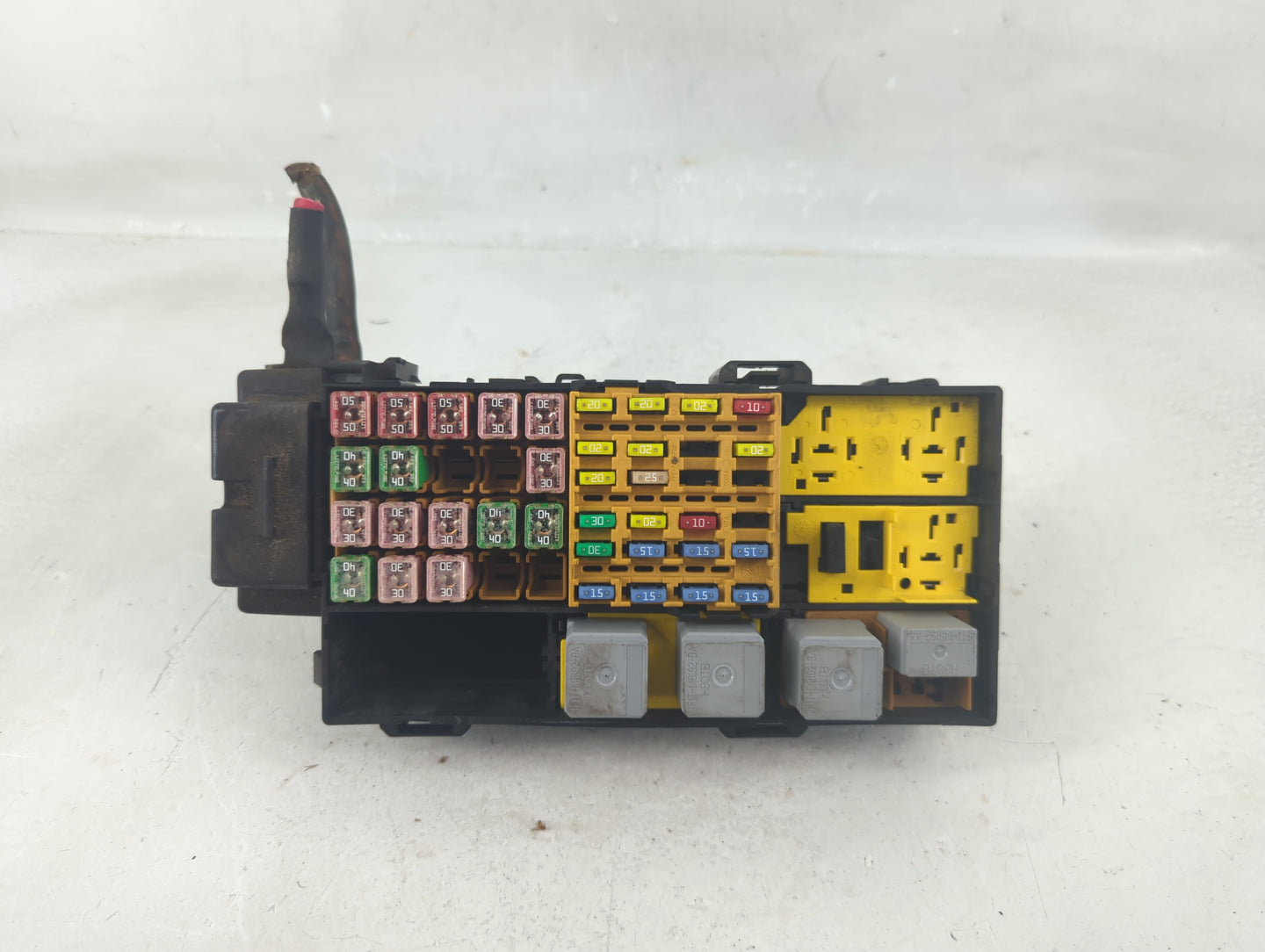 2015-2020 Cadillac Escalade Fusebox Fuse Box Panel Relay Module P/N:2593532 Fits Fits 2015 2016 2017 2018 2019 2020 OEM Used