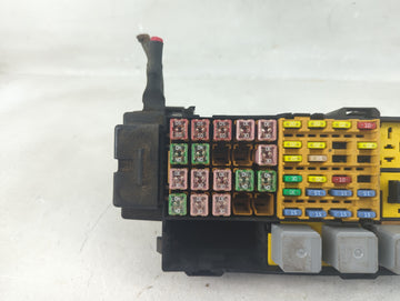 2015-2020 Cadillac Escalade Fusebox Fuse Box Panel Relay Module P/N:2593532 Fits Fits 2015 2016 2017 2018 2019 2020 OEM Used Auto Parts