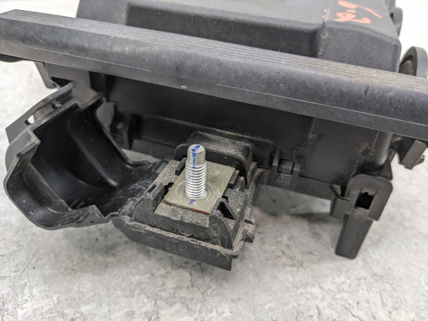 2015-2020 Cadillac Escalade Fusebox Fuse Box Panel Relay Module P/N:84017672 Fits Fits 2015 2016 2017 2018 2019 2020 OEM Use