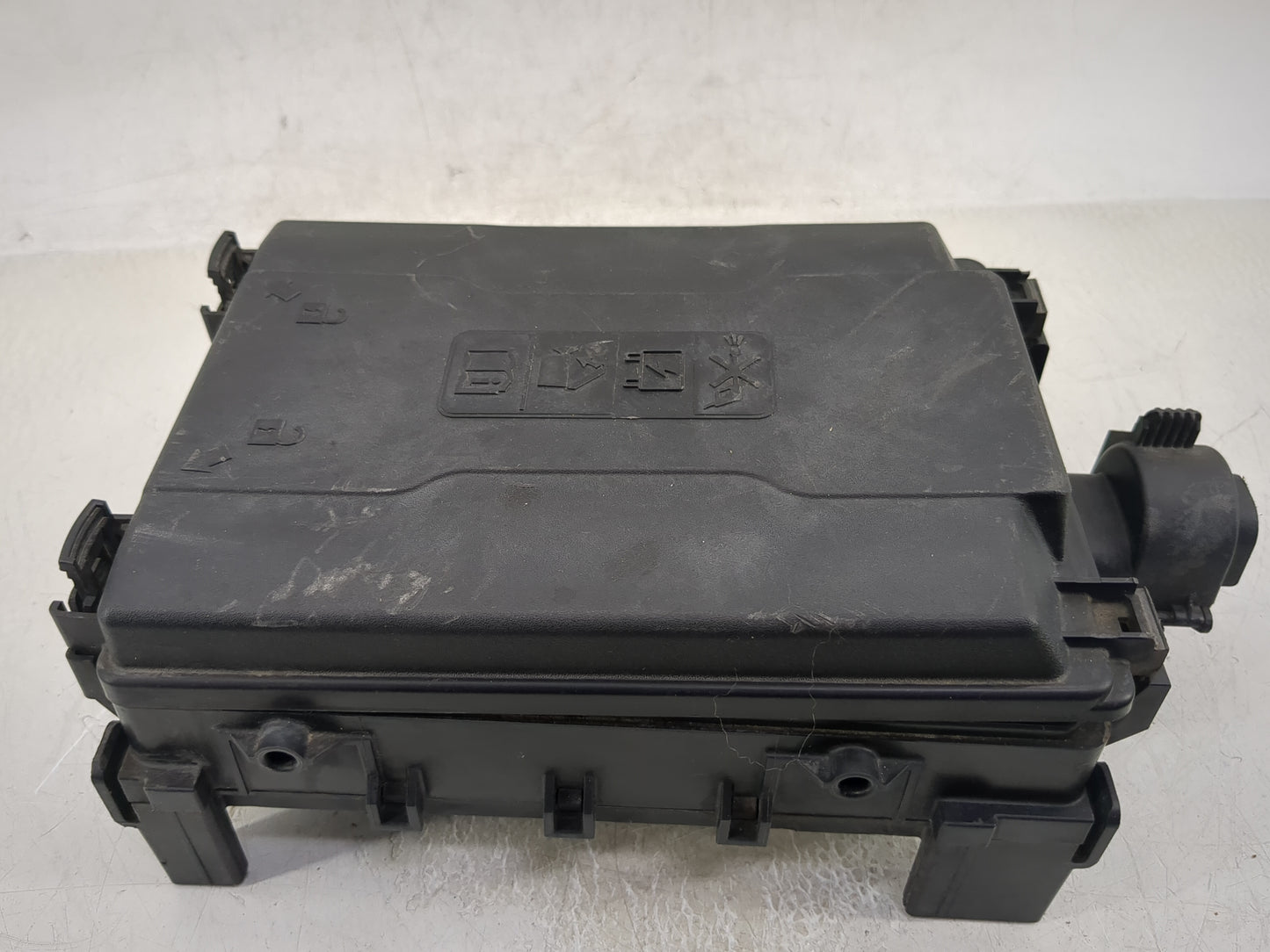 2015-2020 Cadillac Escalade Fusebox Fuse Box Panel Relay Module P/N:23225905 Fits Fits 2015 2016 2017 2018 2019 2020 OEM Use