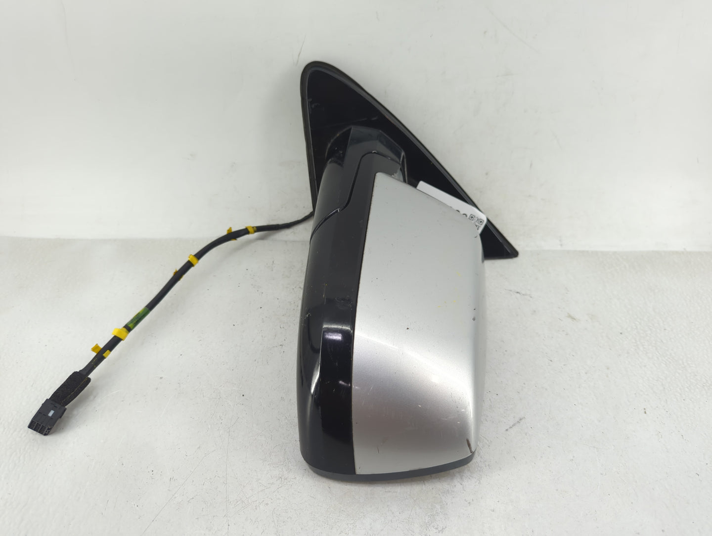 2019-2020 Cadillac Escalade Driver Side View Mirror - Left Door Mirror OEM Used - Oemusedautoparts1.com