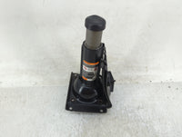 2020 Cadillac Escalade Spare Scissor Car Jack - Oemusedautoparts1.com