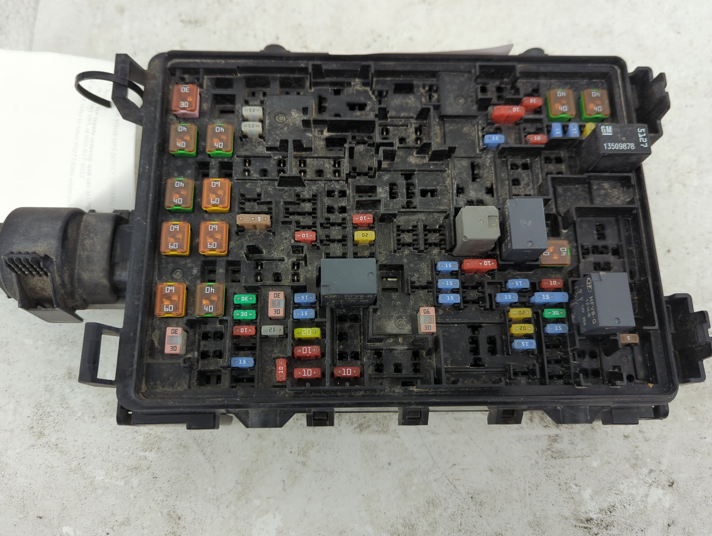 2015-2020 Cadillac Escalade Fusebox Fuse Box Panel Relay Module P/N:84114437 Fits Fits 2015 2016 2017 2018 2019 2020 OEM Use
