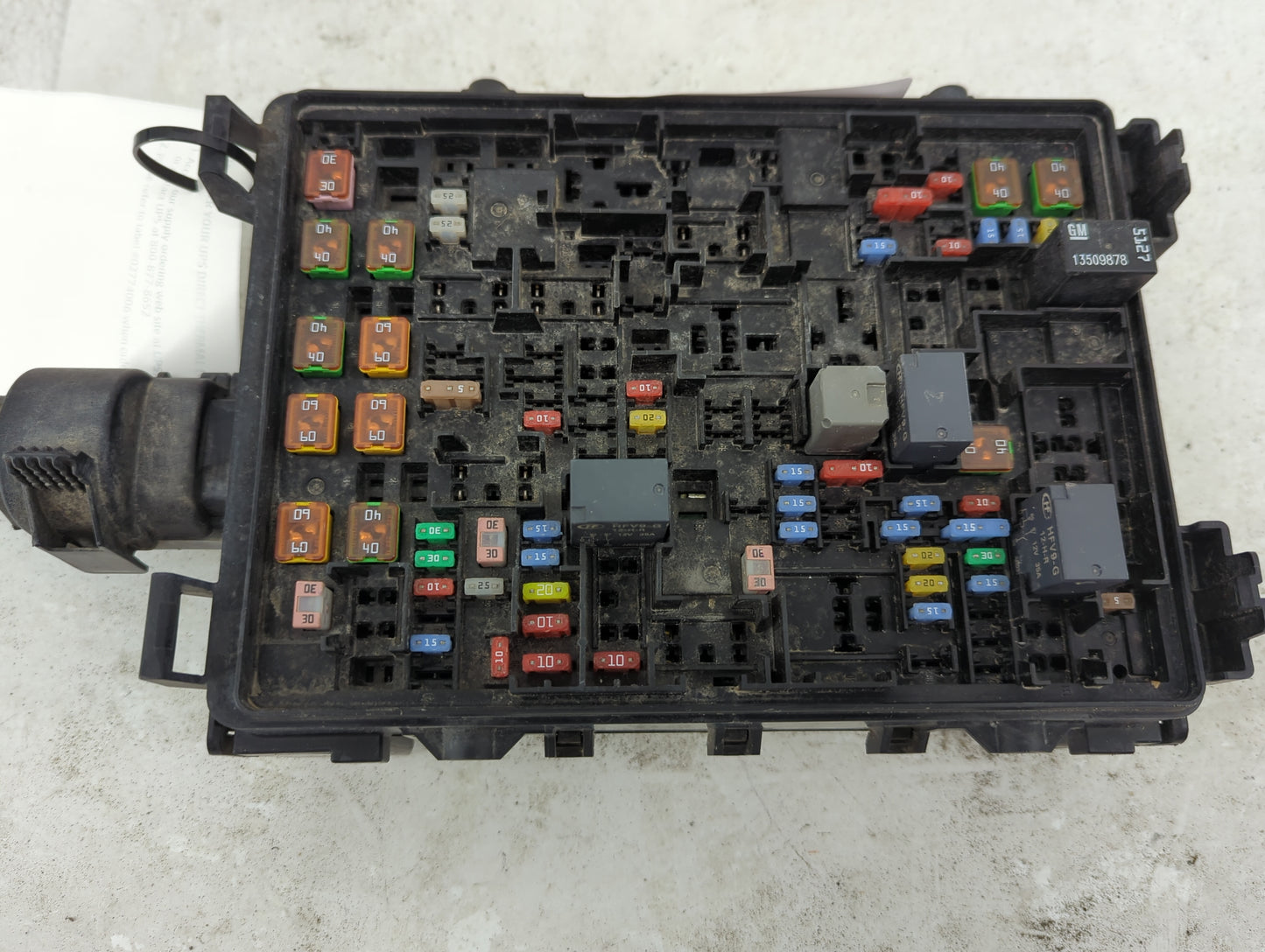 2015-2020 Cadillac Escalade Fusebox Fuse Box Panel Relay Module P/N:84114437 Fits Fits 2015 2016 2017 2018 2019 2020 OEM Use