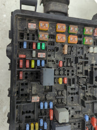 2015-2020 Cadillac Escalade Fusebox Fuse Box Panel Relay Module P/N:84114437 Fits Fits 2015 2016 2017 2018 2019 2020 OEM Use