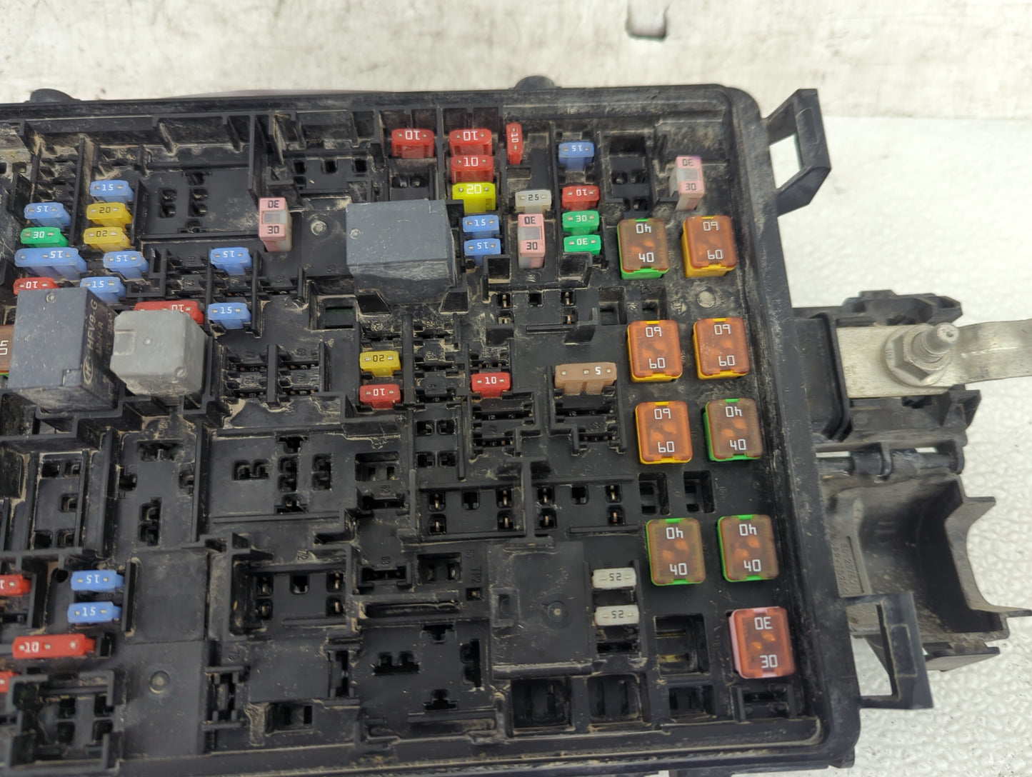 2015-2020 Cadillac Escalade Fusebox Fuse Box Panel Relay Module P/N:84114437 Fits Fits 2015 2016 2017 2018 2019 2020 OEM Use