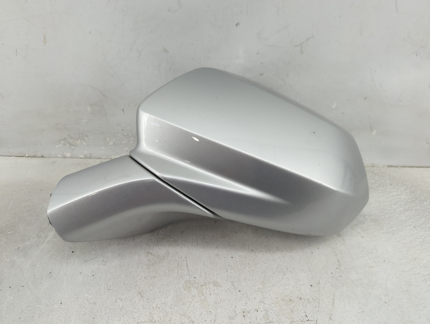 2019-2020 Cadillac Xt4 Driver Side View Mirror - Left Door Mirror OEM Used - Oemusedautoparts1.com